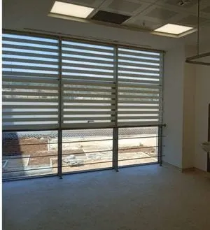 Antalya Şehir Hastanesi’nde cam cephe boyunca perde uygulaması